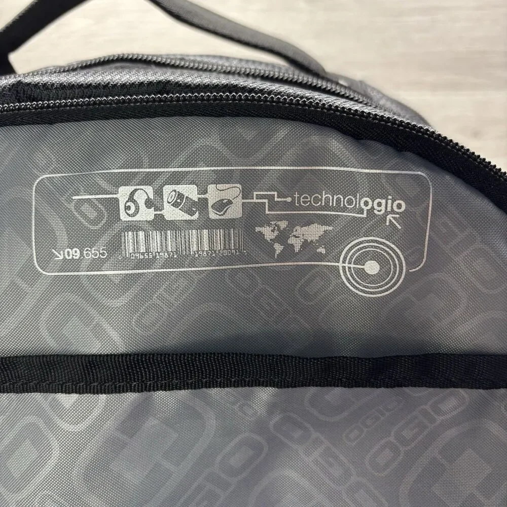 OGIO Black Branded Laptop Backpack Black Grey Padded School Travel Commuter Bag